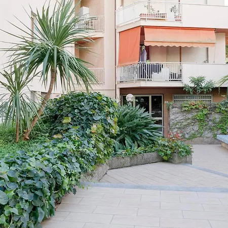 Guesthost - Seaside Dream! Roomy Vacation Appartamento *