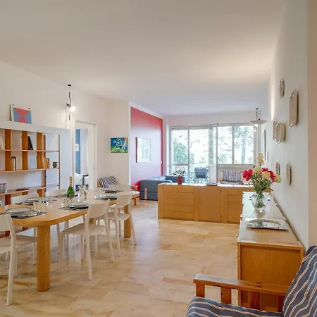 Seaside Dream! Roomy Vacation * San Remo