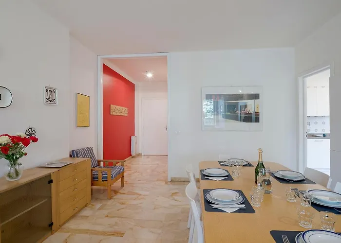 Seaside Dream! Roomy Vacation Apartamento San Remo