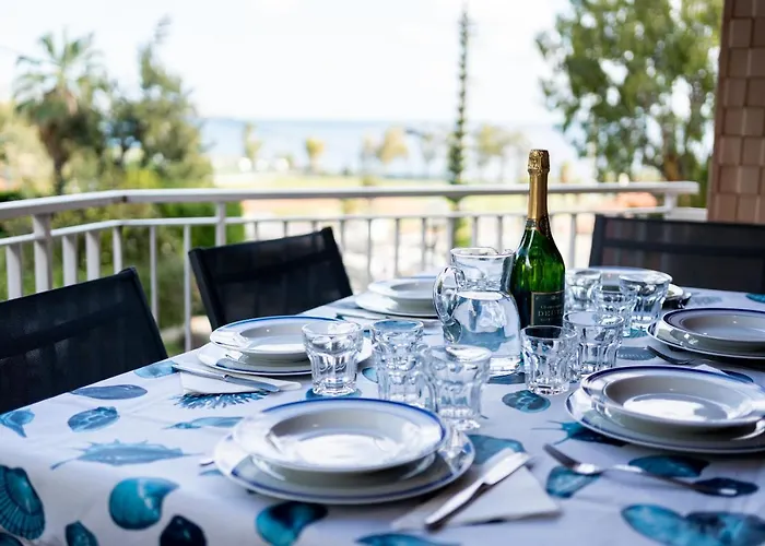 Seaside Dream! Roomy Vacation * San Remo