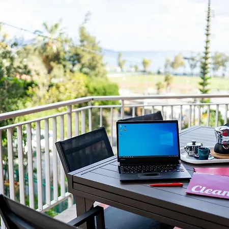 Guesthost - Seaside Dream! Roomy Vacation Lejlighed