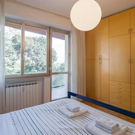 Апартаменти Seaside Dream! Roomy Vacation *