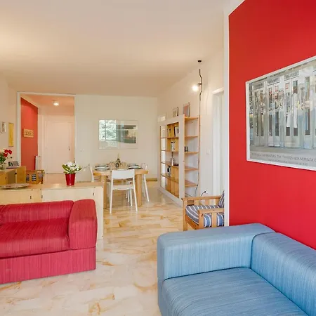 Seaside Dream! Roomy Vacation *