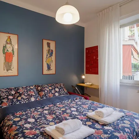 Seaside Dream! Roomy Vacation Апартаменти