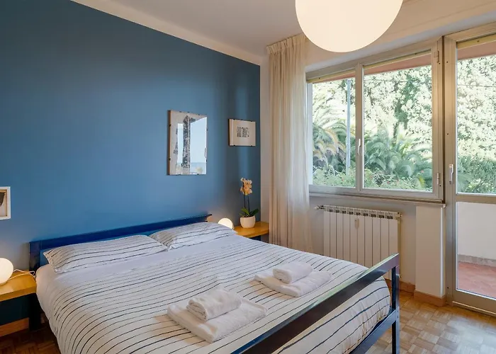 Guesthost - Seaside Dream! Roomy Vacation Apartment *