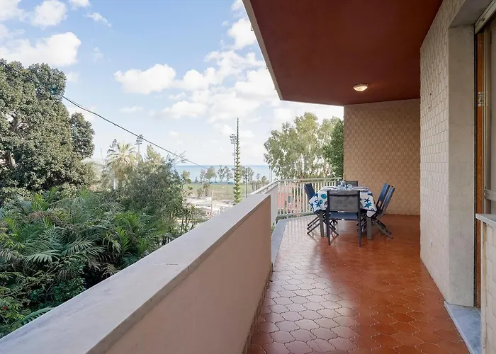 Guesthost - Seaside Dream! Roomy Vacation Lejlighed